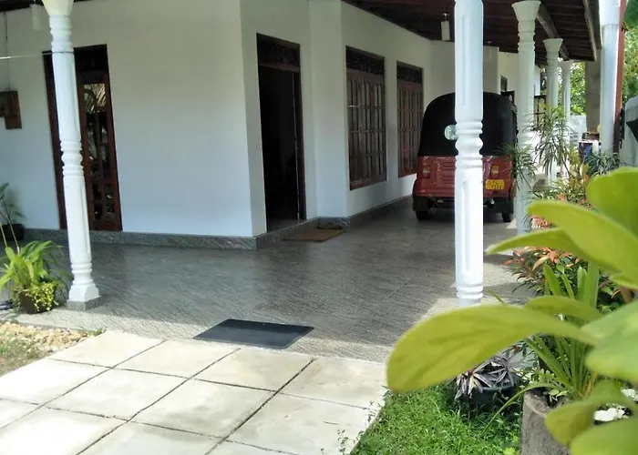Southern Beach Surf Lodge